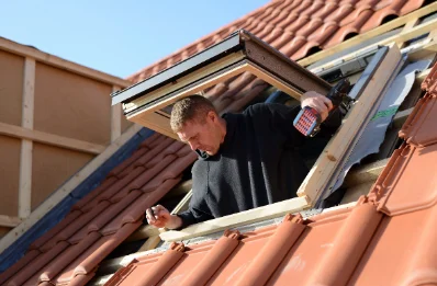 Pose de fenêtres de toit Velux à Bouriège